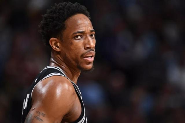 相当炸裂！44岁的小罗就要当爷爷了！